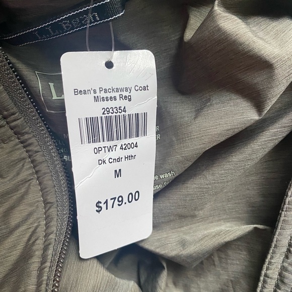 *NWT* L.L.Bean Women's PrimaLoft Packaway Coat - Picture 2 of 7